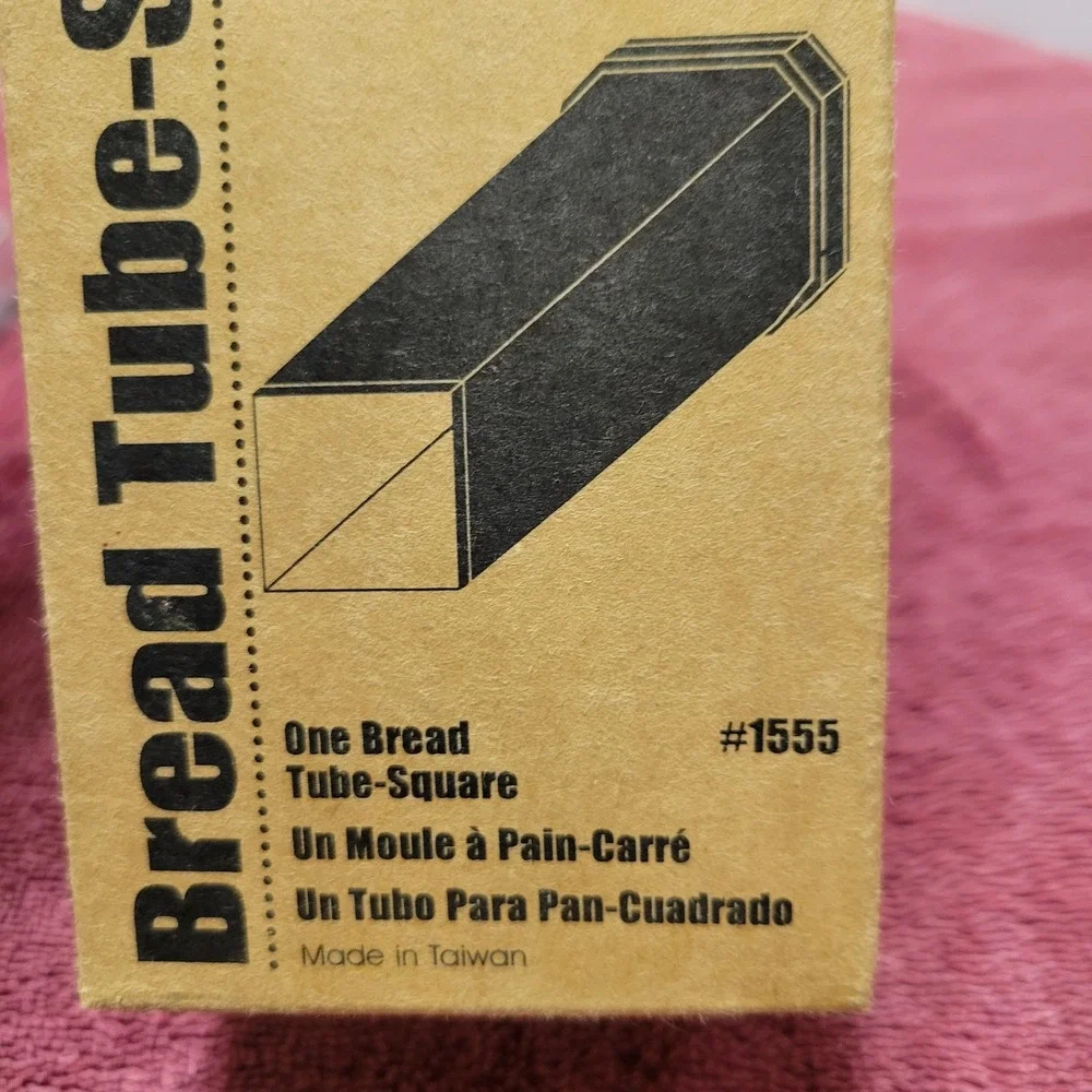 Pampered Chef Bread Tube-Square‎ #1555 New in Box